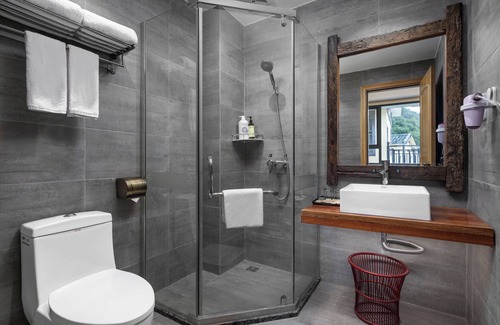 Xiufeng Hotel | Guilin Village Creek Inn