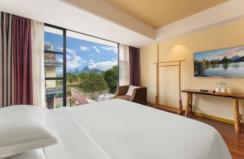 Xiufeng Hotel | Guilin Village Creek Inn
