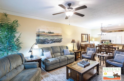 Steinhatchee Villa | Gulf Breeze Condo #203- Private Boat Ramp! WiFi! NO DOCK THIS SCALLOP SEASON!