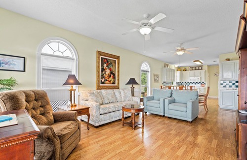 Audubon Place House | Gulf-Front Community Duplex across from the beach