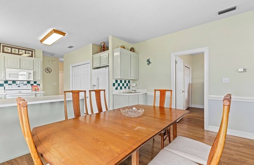 Audubon Place House | Gulf-Front Community Duplex across from the beach