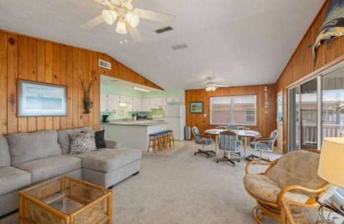 Cedar Key House | Gulf front island stilt house