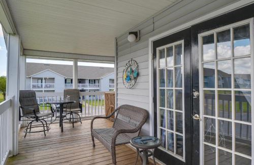 Gulf Shores Apartment | Gulf Shores Condo with Pool Access, 5 Mi to Beach!