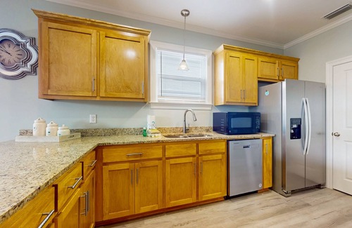 Audubon Place House | Gulfview duplex with loft, full kitchen, and washer and dryer.