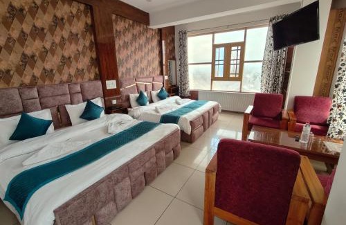 Srinagar Hotel | Gulmarg GS Residency Hotel