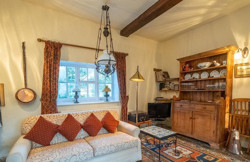 Martlesham Heath Cottage | Gunhill Cottages - sleeps 6 guests in 3 bedrooms