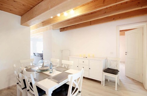 Bergen auf Ruegen Apartment | Gutshaus Silvitz by Rujana