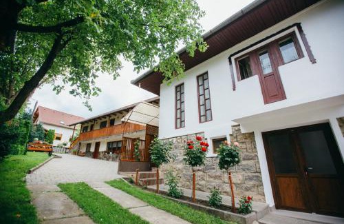 Lupeni House | Gyöngyvirág Panzió
