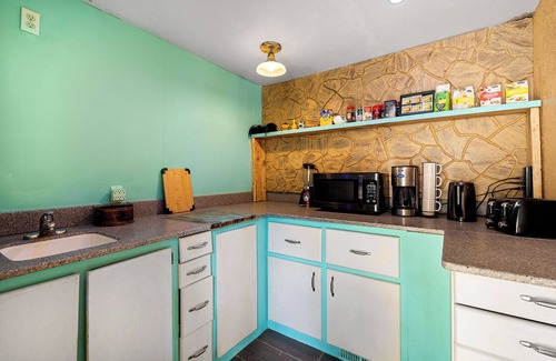 Leona Valley House | Gypsy Trailer Boho Glamping