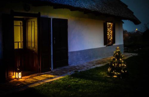 Sukoro House | Hét Fenyő Vendégház/Seven Pines Holiday House