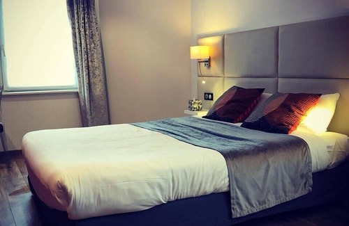 Bapaume Hotel | Hôtel de la Paix