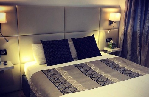 Bapaume Hotel | Hôtel de la Paix