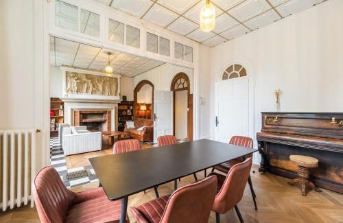Guingamp Apartment | Hôtel Lefort - La suite impériale