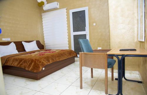 Lome Hotel | Hôtel Saint Lazaros