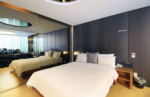 Songman Hotel | H Drive Hotel