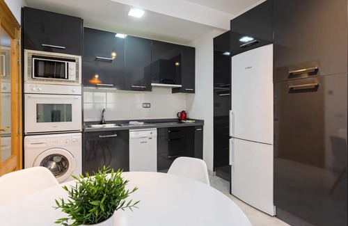 Capuchinos Apartment | H2M Carrera Capuchinos Free parking AA