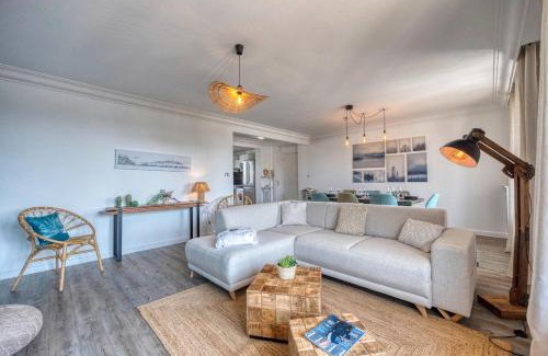 Secteur 3 Apartment | #HA Eaux Claires Angelica Parking