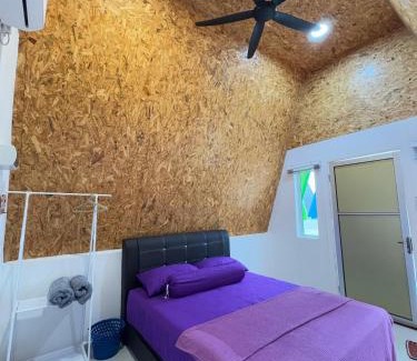 Bukit Raya House | Habibi Chalet