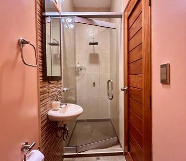 Iquitos Apartment | Habitación Céntrica en Iquitos - Casa Alemi 3