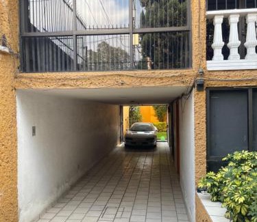San Francisco Culhuacan House | Habitación con baño propio