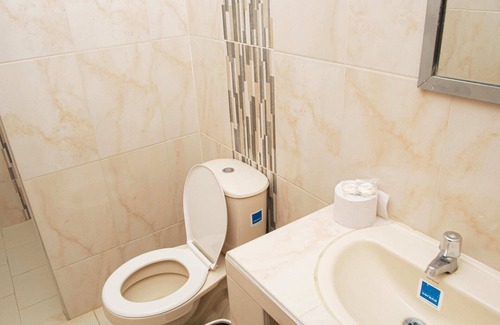 Covenas Hotel | Habitación Cuádruple Con Balcón En Coveñas Cerca A La Playa