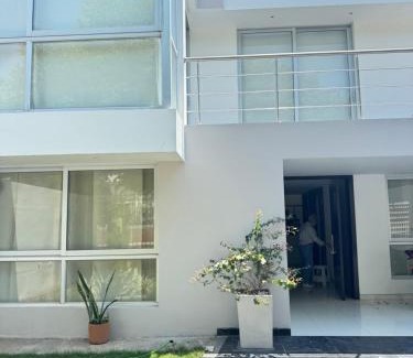 Valledupar House | Habitación de Lujo a pocos metros del parque de la leyenda