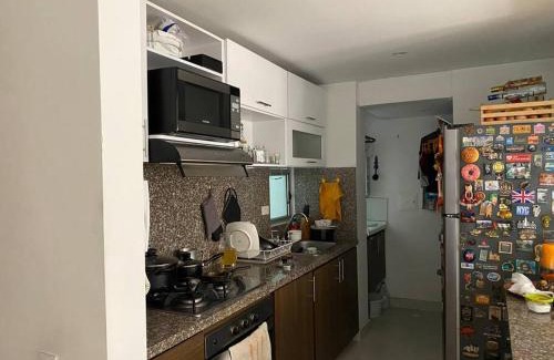 Fontibon Apartment | Habitación doble en apartamento compartido en Bogotá