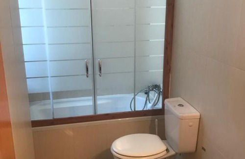 Angustias - Chana - Encina House | Habitación doble independiente con baño compartido