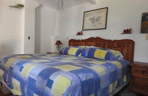 Tequesquitengo Apartment | Habitación independiente a pie del lago con AC