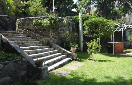 Tequesquitengo Apartment | Habitación independiente a pie del lago con AC