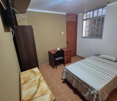 Talara House | Habitación individual con baño privado en Talara centro