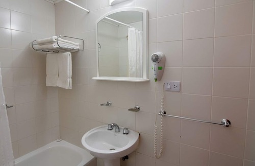 Macrozona Meseta Cerro Calafate House | Habitación Triple Hostería Tierra Tehuelche