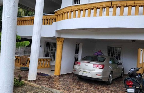 La Caleta Bed & Breakfast | HABITACION A 5 MINUTOS DEL AEROPUERTO