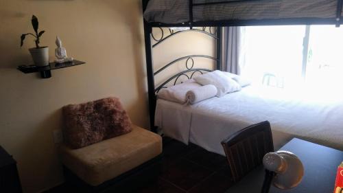 Lomas de Angelopolis House | Habitacion con dos camas dobles y baño propio