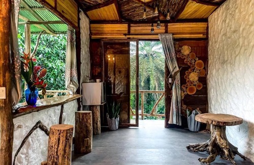 Mocoa Cottage | Habitacion Deluxe con Balcón y Vista a la Montaña en Mocoa