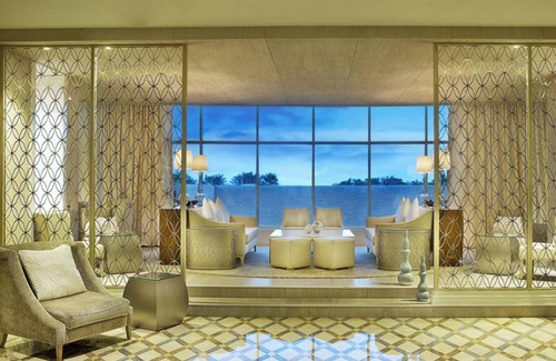 Sheikh Zayed Road Resort | Habtoor Grand Resort Tower Junior Suite