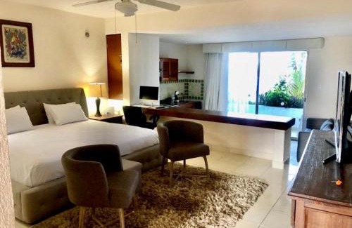 Puerto Juarez Apartment | Hacienda del Mar Resort Condominio 205