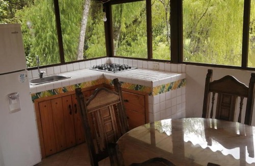 El Rosal House | Hacienda Moncora cabaña lago p2