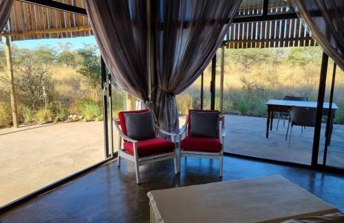Ghanzi Ski Chalet | Hackberry House Black Thorn Cottage, Off Grid
