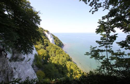 Wiek Apartment | hafennahe Ferienwohnung mit Balkon und Meerblick - Hafenhäuser Wiek Wohnung 06