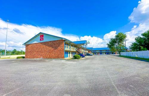 Hahira Hotel | Hahira Inn By OYO near Valdosta