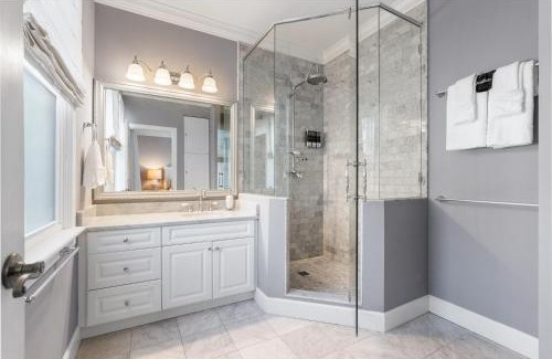 Haile Plantation House | Haile Village Hideaway 3 Beds with Crib and Hot Tub Near UF