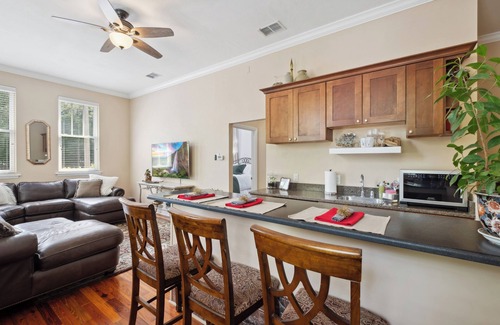 Haile Plantation Apartment | Haile Yeah! 1BR 1BA Guest Suite in Haile Village