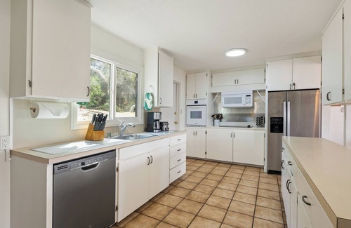 Portlock House | Hale Ohana, Private, Oceanview home w/pool, Licensed TAT home