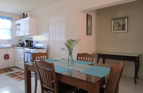 Maxwell Condo | Half Moon Bay/B1 your home away from home