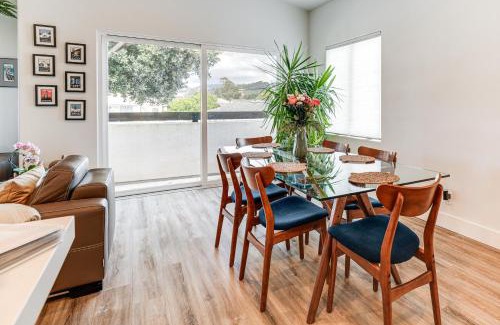 Half Moon Bay House | Half Moon Bay Vacation Rental 1 Mile to Beach!