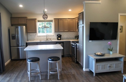 McKinleyville Cottage | Hammond Trail Cottage