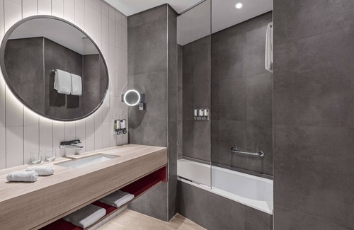 Ras Al Khaimah Resort | Hampton by Hilton Marjan Island