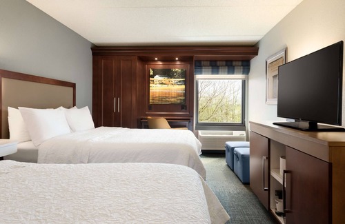 Appleton Hotel | Hampton Inn Appleton-Fox River Mall Area
