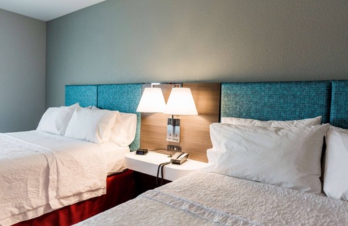 Bismarck Hotel | Hampton Inn Bismarck